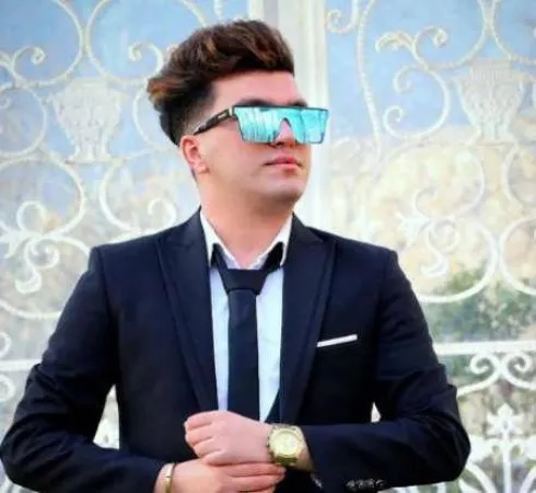 دانلود آهنگ پرته حواسم به توئه دوسم داری دمت گرم ریمیکس و اصلی سجاد فرهادی