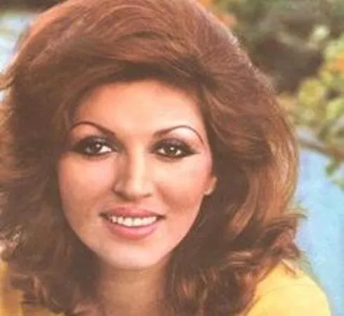 دانلود آهنگ ولی دستای تورو عاشقونه میبرم ریمیکس مهستی  و  شادمهر عقیلی دانلود آهنگ ولی دستای تورو عاشقونه میبرم ریمیکس مهستی  و  شادمهر عقیلی