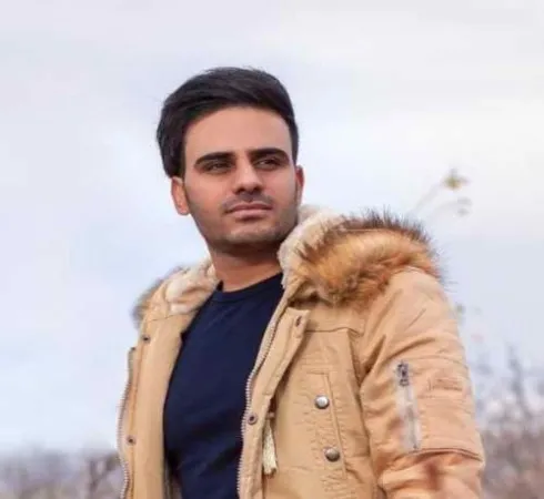 دانلود آهنگ بین من و تو هنوز مونده چیزایی mp3 کیفیت 320 داوود یونسی