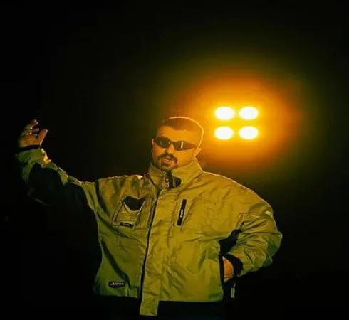 دانلود آهنگ خالی میکنه بادتو حیدری ریمیکس بیس دار و اصلی گاد پوری