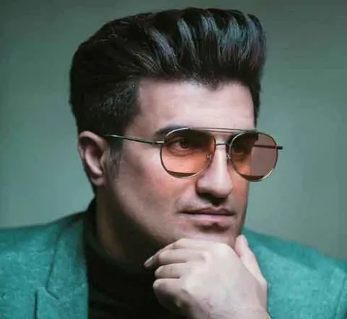 دانلود آهنگ بیا ببین چه میکشم ای کارتن جا خواب منه محسن لرستانی دانلود آهنگ بیا ببین چه میکشم ای کارتن جا خواب منه محسن لرستانی