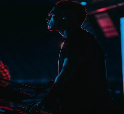 دانلود آهنگ ریمیکس ترکیبی رپ بنام شب آخر رامین کرمی، علی سورنا، شایع، مسلک، ناجی دیجی ناجی