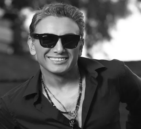 دانلود آهنگ من آرزویی غیرِ احساست ندارم ریمیکس شادمهر عقیلی دانلود آهنگ من آرزویی غیرِ احساست ندارم ریمیکس شادمهر عقیلی