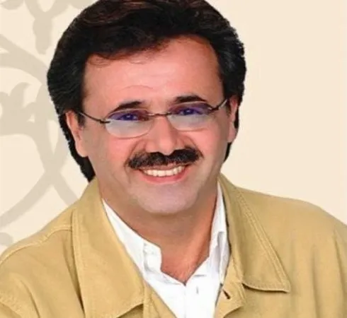 دانلود آهنگ بین عاشقای خود بیشتر از این خارم نکن ریمیکس هوش مصنوعی معین