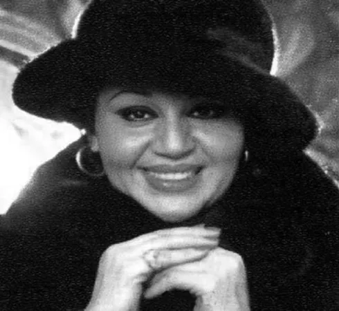 دانلود آهنگ حتما خبر داره ما در چه حالیم ریمیکس هوش مصنوعی هایده  و  افشین اذری