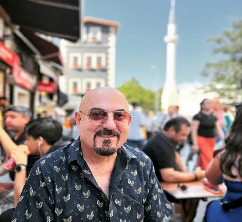 دانلود آهنگ قرار ميذاشتي كه فردا باش بری + اصلی سندی