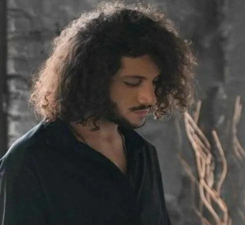 دانلود آهنگ بعد تو درگیر درد میشم ریمیکس بیس دار و اصلی احسان دریادل