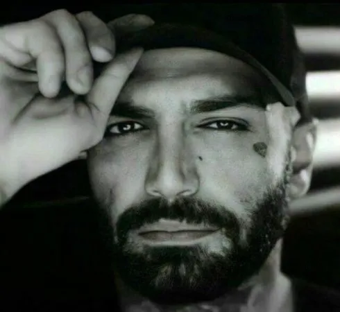 دانلود آهنگ به لطف ندیده ها خوش‌ان ریمیکس و اصلی حصین  و  گاد پوری