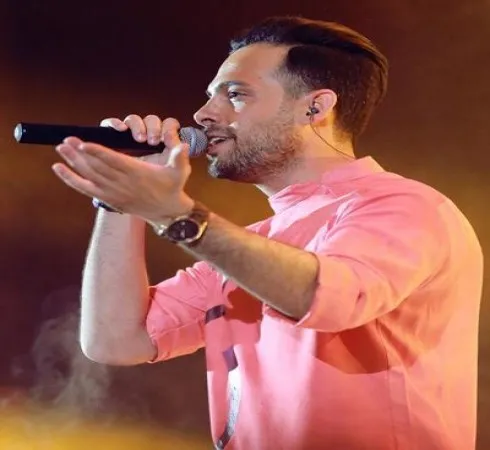 دانلود آهنگ هر چی خوردم از این دل سادمه ریمیکس و اصلی ماهان بهرام خان