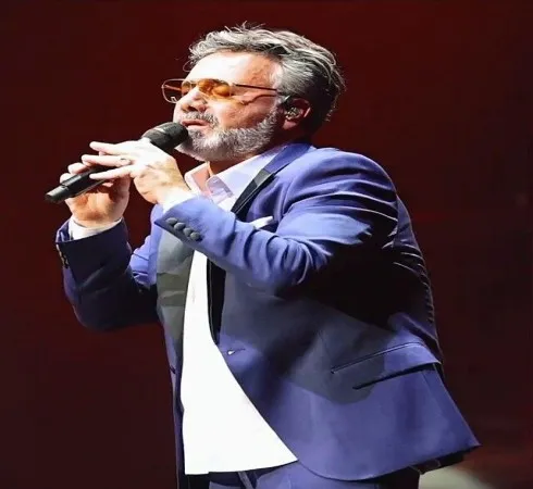 دانلود آهنگ دو دست گرمت تو دستای من تو آسمونو ستاره من هوش مصنوعی معین دانلود آهنگ دو دست گرمت تو دستای من تو آسمونو ستاره من هوش مصنوعی معین
