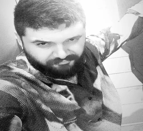 دانلود آهنگ عاشقتم آره خیلی زیاد ریمیکس تند سینا پارسیان دانلود آهنگ عاشقتم آره خیلی زیاد ریمیکس تند سینا پارسیان