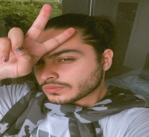 دانلود آهنگ پشت هم میخوره تنم به تنت ریمیکس اینستا (اصلی mp3) هومان