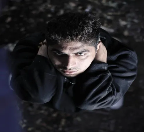 دانلود آهنگ تو تنهایی گیر کردی مغزت لای بالش ضامن نارنجک ریمیکس و اصلی رضا پیشرو دانلود آهنگ تو تنهایی گیر کردی مغزت لای بالش ضامن نارنجک ریمیکس و اصلی رضا پیشرو