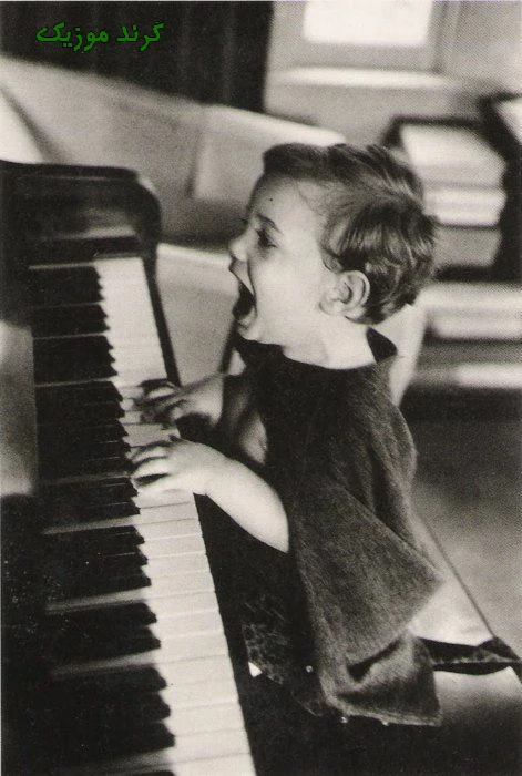 دانلود آهنگ غرق خونه جفت چشات چرا ضعیفه صدات روح الله کرمی ( ریمیکس ) دانلود آهنگ غرق خونه جفت چشات چرا ضعیفه صدات روح الله کرمی ( ریمیکس )